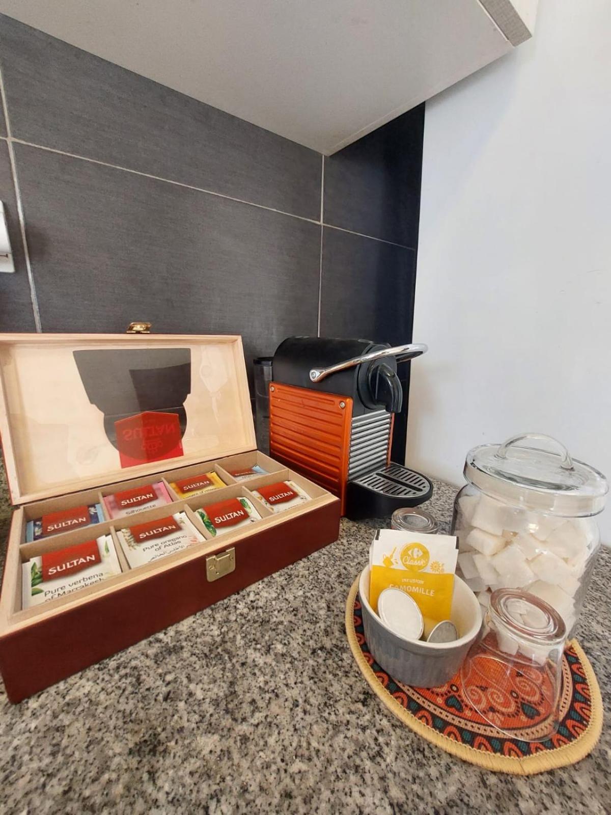 Charite Host Appartement , Wifi Et Parking Gratuit Agadir Exterior foto